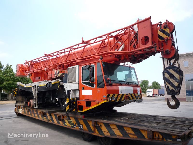 автокран Terex Demag AC 205 for parts