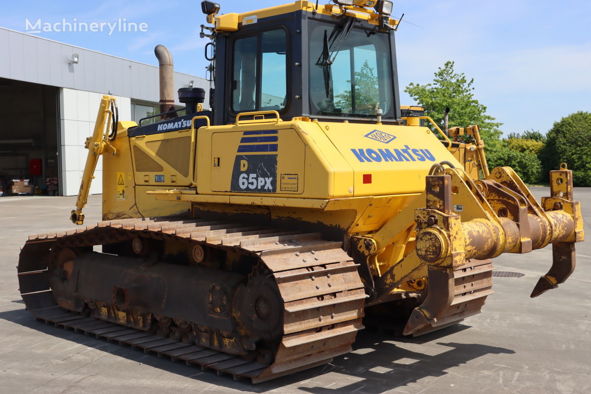 бульдозер Komatsu D65PX-16