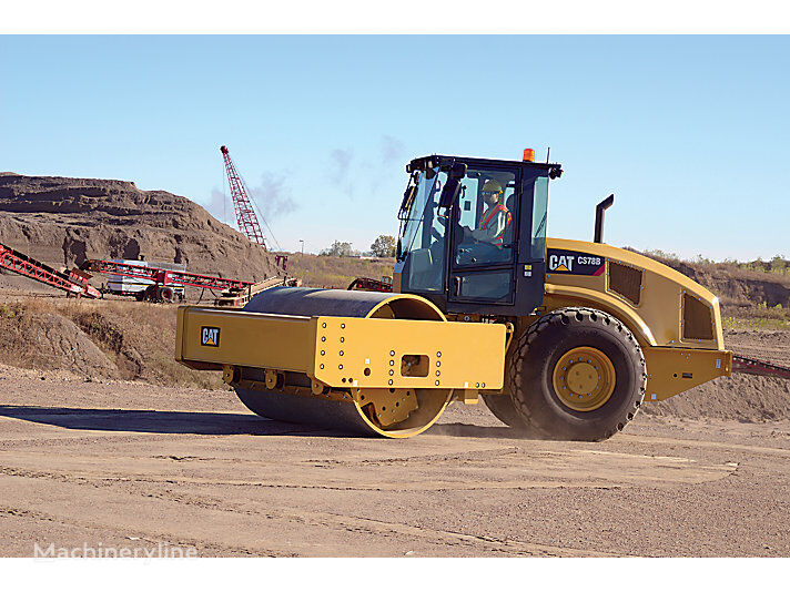 новый грунтовый каток Caterpillar CS79B