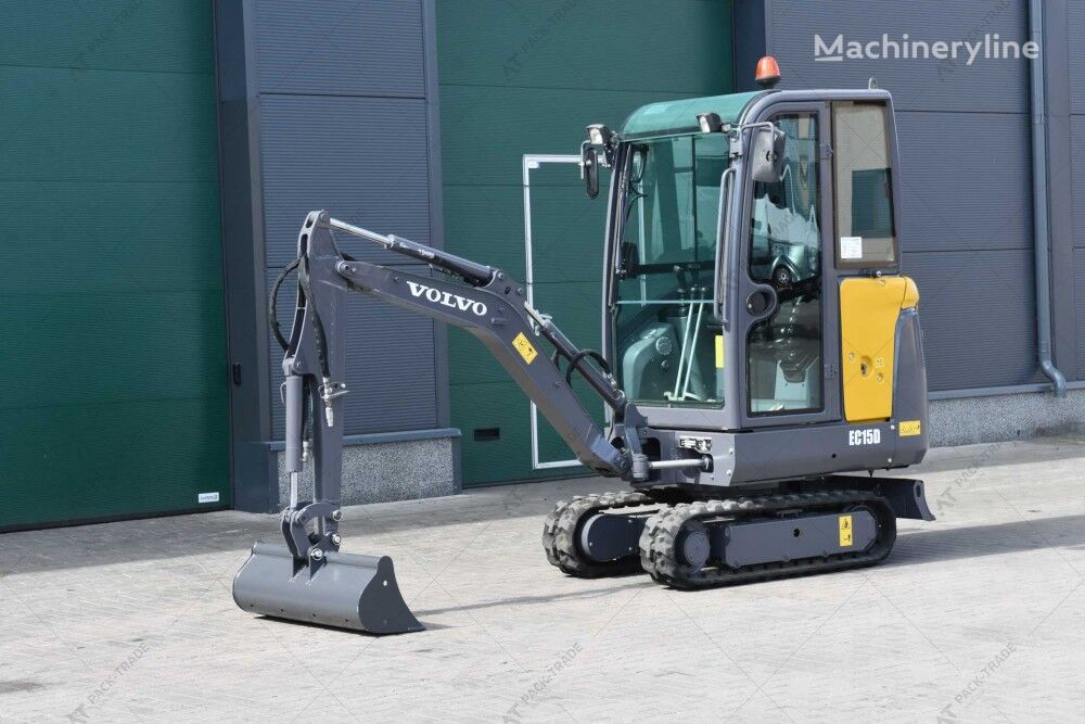 мини-экскаватор Volvo EC15D