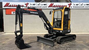 мини-экскаватор Volvo ECR38